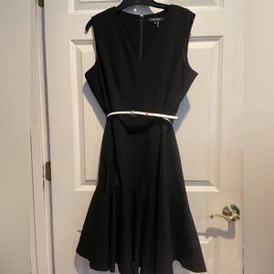 Ellen Tracy Black Midi flared skirt Dress with White Belt